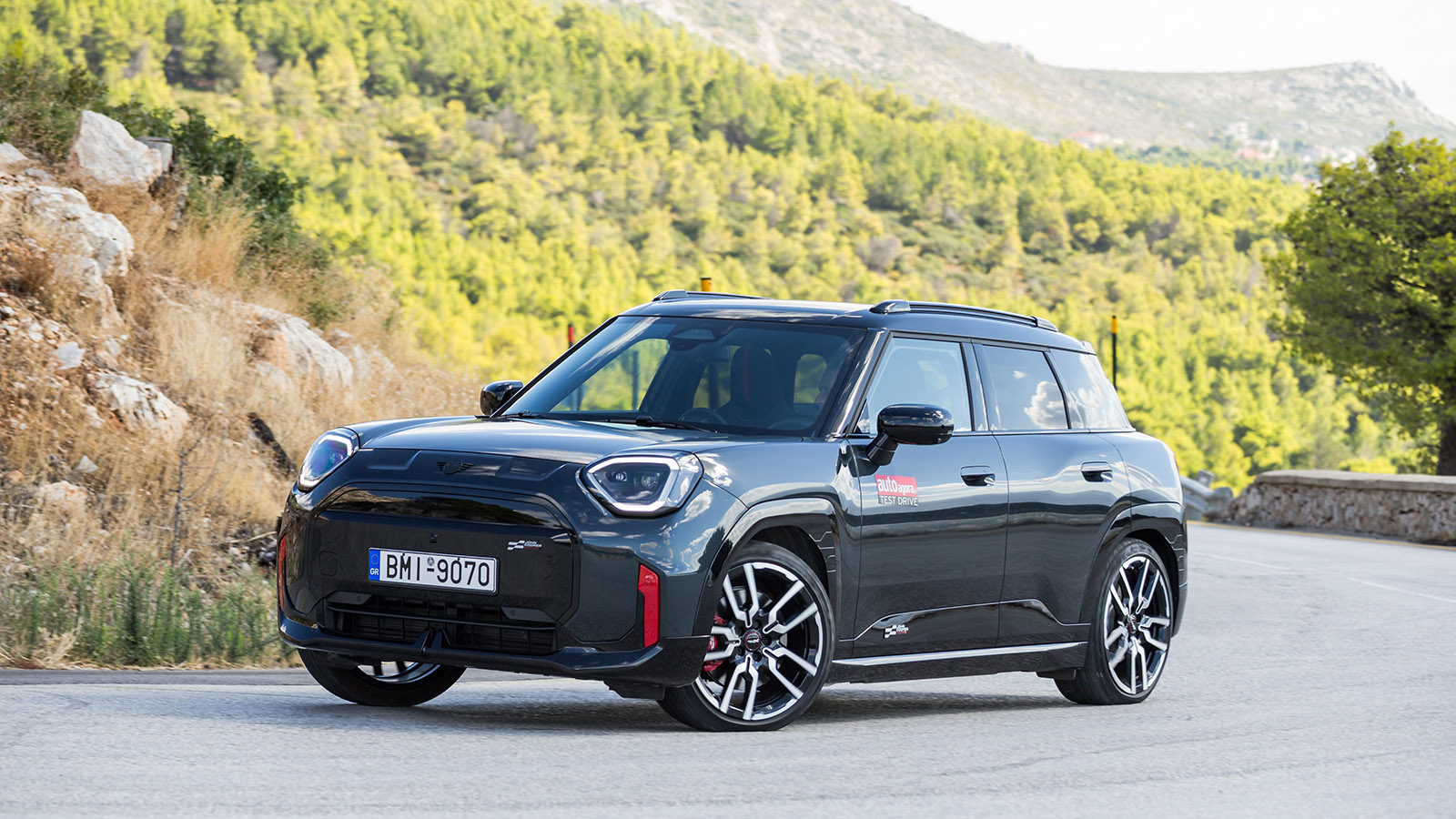 Δοκιμή MINI Aceman JCW E 258 PS: Το Go-Kart μεγάλωσε και μπήκε στην πρίζα 